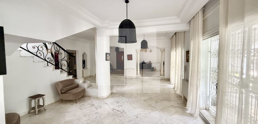 Spacieuse villa S+6 avec piscine, Carthage