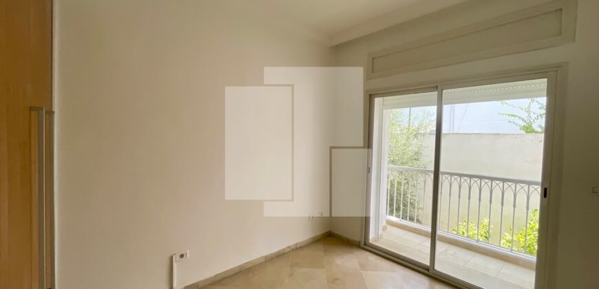 Rez-de-chaussée de villa S+3 spacieux, Gammarth supérieur
