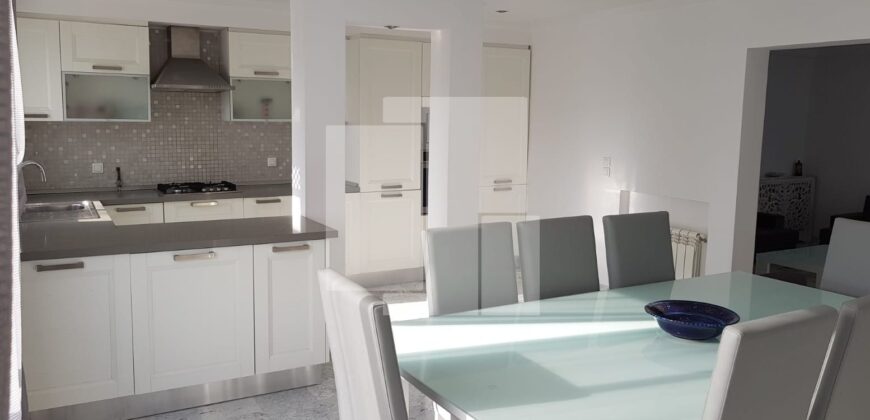 Duplex S+3 avec vue sur mer, Gammarth supérieur
