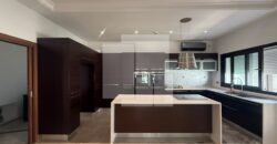 Villa moderne S+4 avec piscine et jardin, Carthage