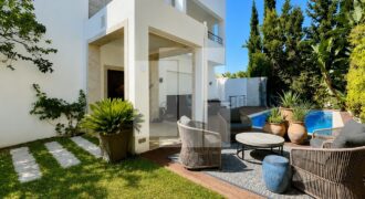 Villa moderne S+4 avec piscine et jardin, Carthage
