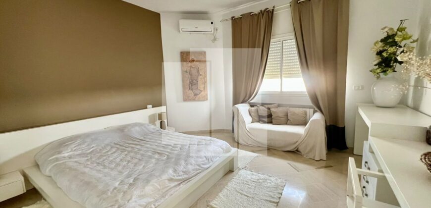 Étage de villa S+3 meublé avec rooftop,Marsa.