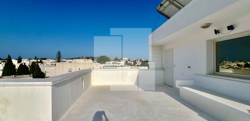 Étage de villa S+3 meublé avec rooftop,Marsa.