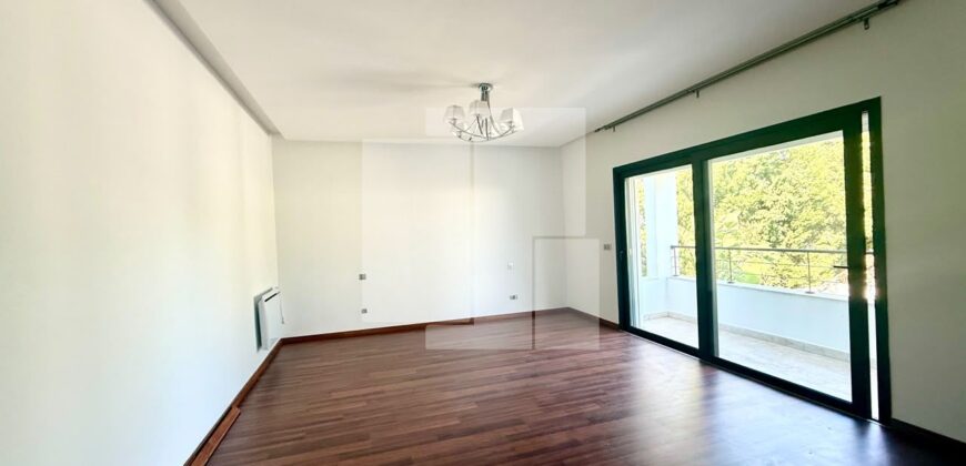 Villa moderne S+4 avec piscine et jardin, Carthage