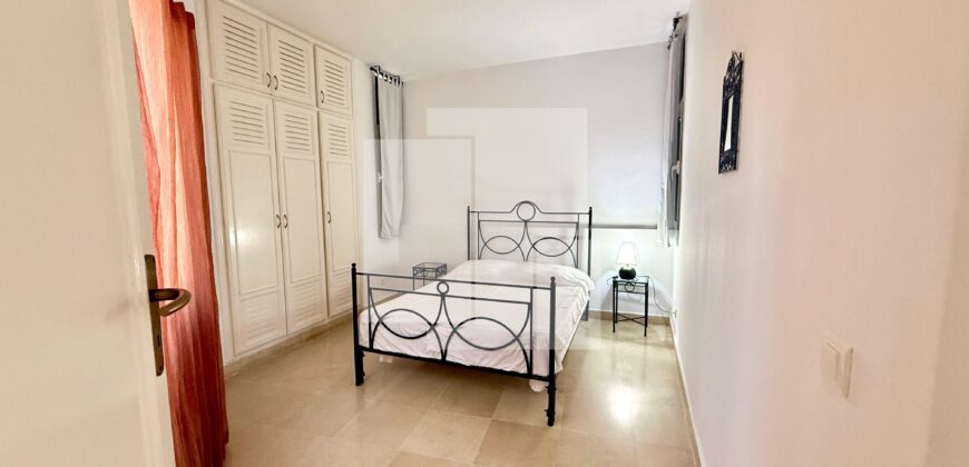 Villa S+2 meublée avec jardin, Carthage
