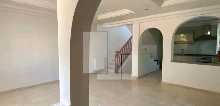 Duplex S+2 avec jardin , La Marsa