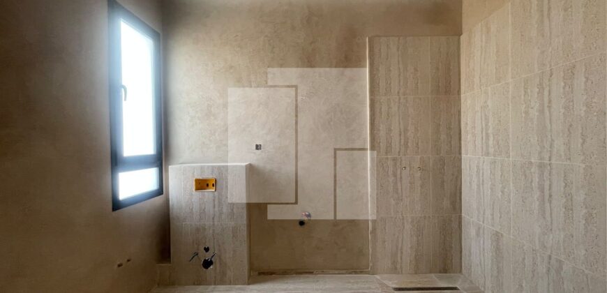 Villa S+5 avec picine, La Soukra