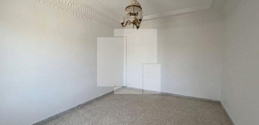 RDC de vila  S+3 avec jardin, Marsa corniche