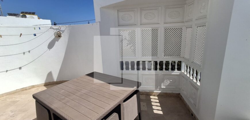 Etage de Villa S+3 Indepandant , Marsa Ennasim