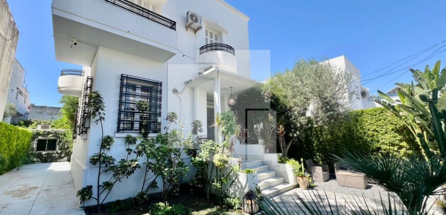 Villa S+3 meublée avec jardin, Le Kram