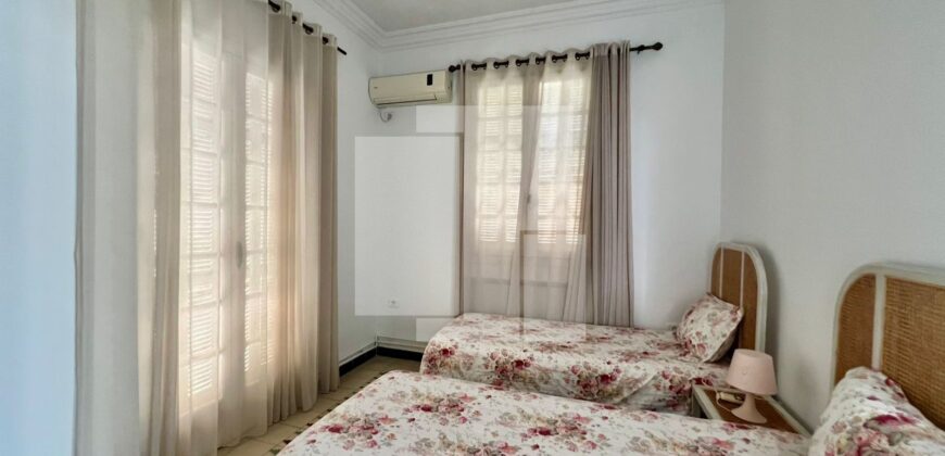 Villa S+3 meublée avec jardin, Le Kram