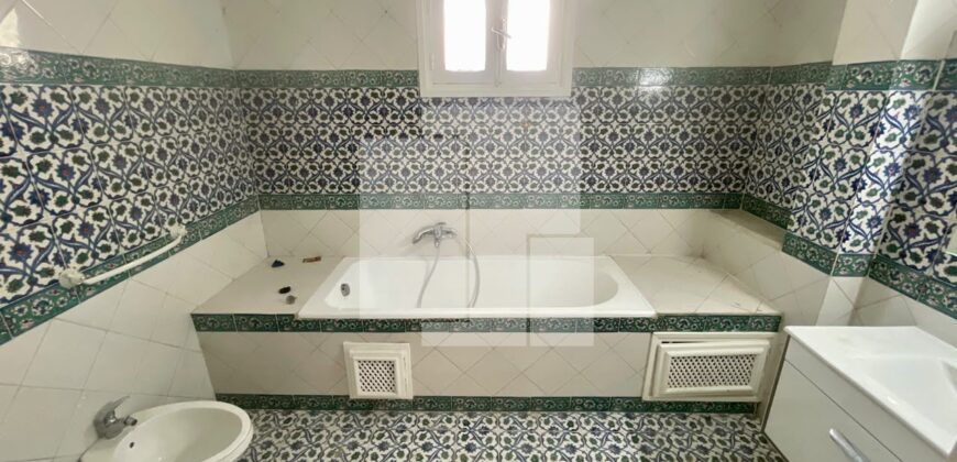 Villa S+6 avec vue dégagée, Gammarth supérieur