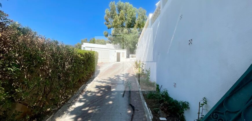Villa S+6 avec vue dégagée, Gammarth supérieur