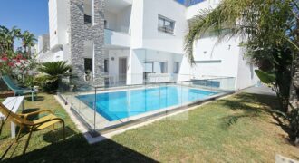 Villa S+4 moderne avec piscine, Gammarth
