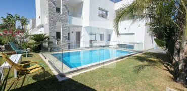 Villa S+4 moderne avec piscine, Gammarth