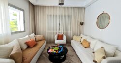 Villa S+4 moderne avec piscine, Gammarth