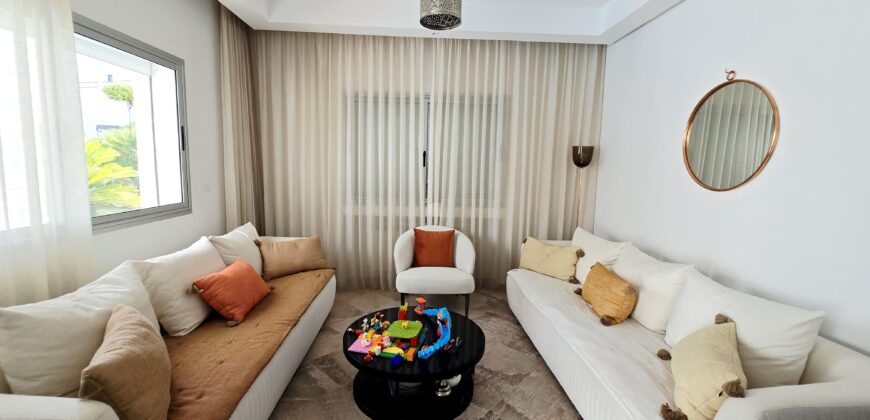 Villa S+4 moderne avec piscine, Gammarth
