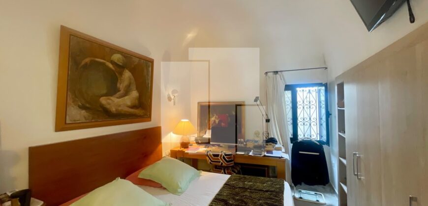 Maison S+2 avec piscine vide, Gammarth supérieur