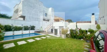 Maison S+2 avec piscine vide, Gammarth supérieur