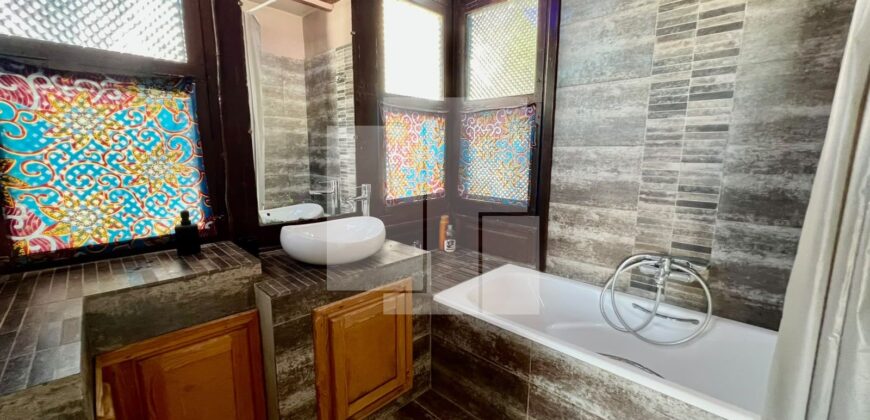 Villa S+4  meublée avec piscine, Sidi Bou Saïd